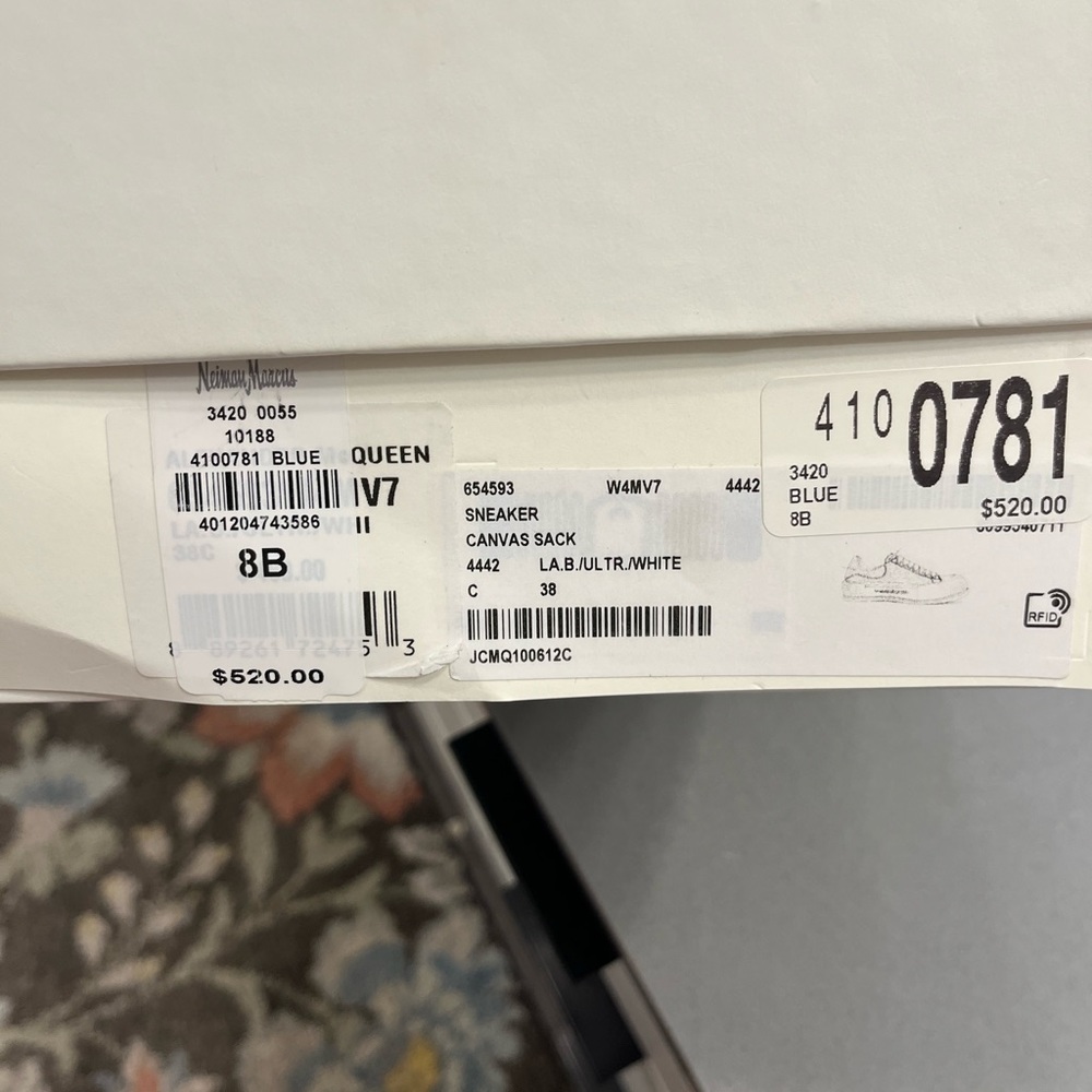 Alexander McQueens sneaker canvas sack - Picture 7 of 7